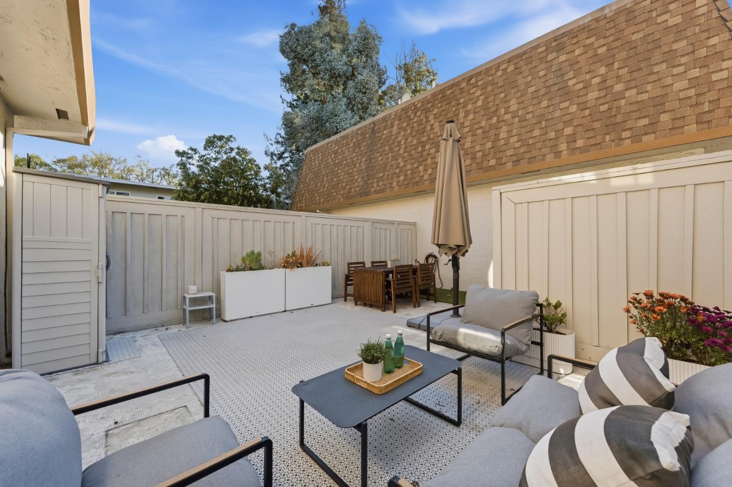 614 Frst Ave Palo Alto, CA 94301