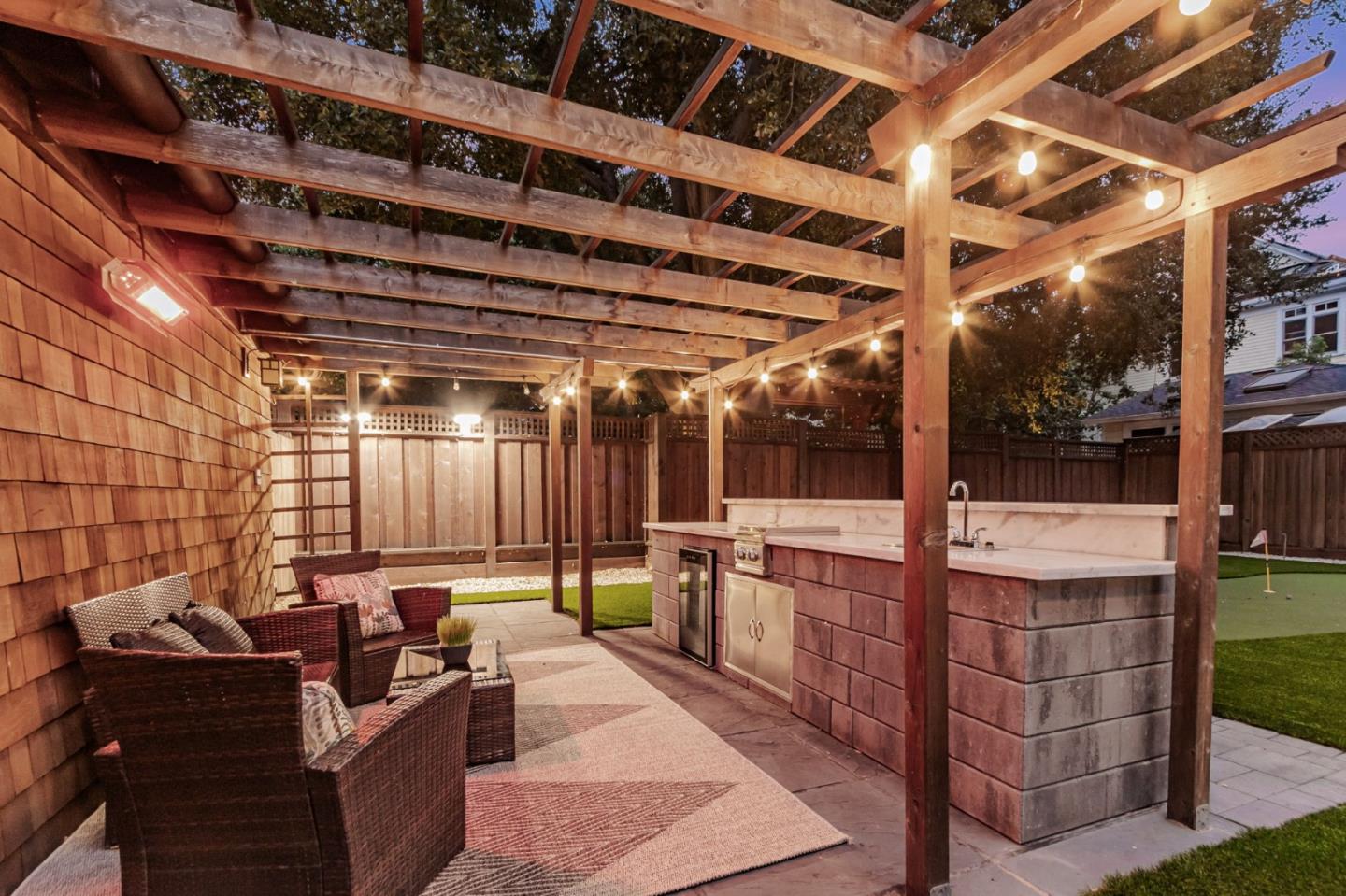 326 Addison Ave PALO ALTO, CA 94301