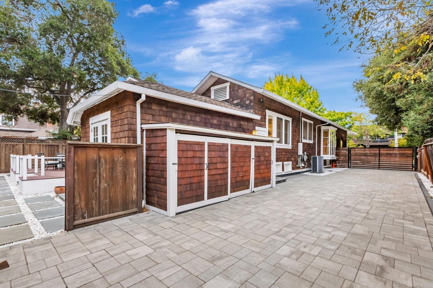 326 Addison Ave PALO ALTO, CA 94301