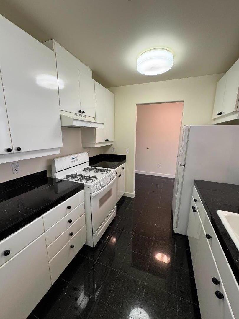 200 Sheridan Ave #408 PALO ALTO, CA 94306