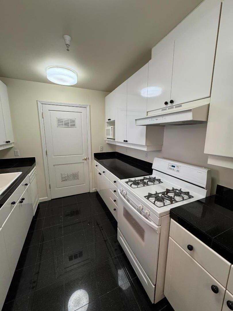 200 Sheridan Ave #408 PALO ALTO, CA 94306