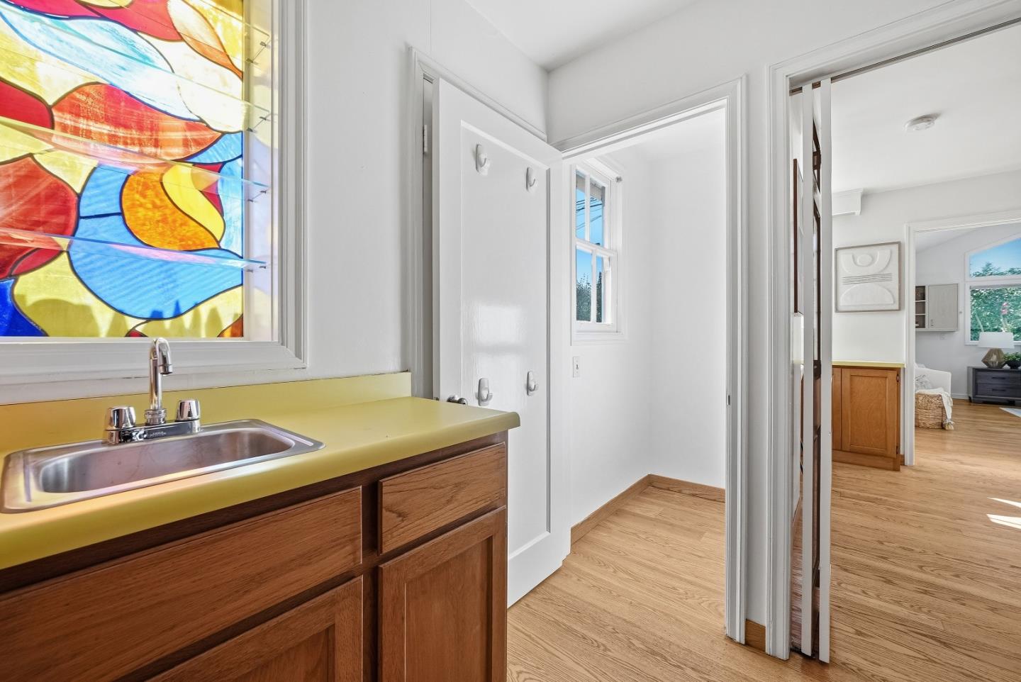 779 Garland Dr PALO ALTO, CA 94303