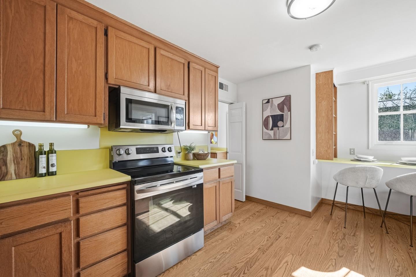 779 Garland Dr PALO ALTO, CA 94303