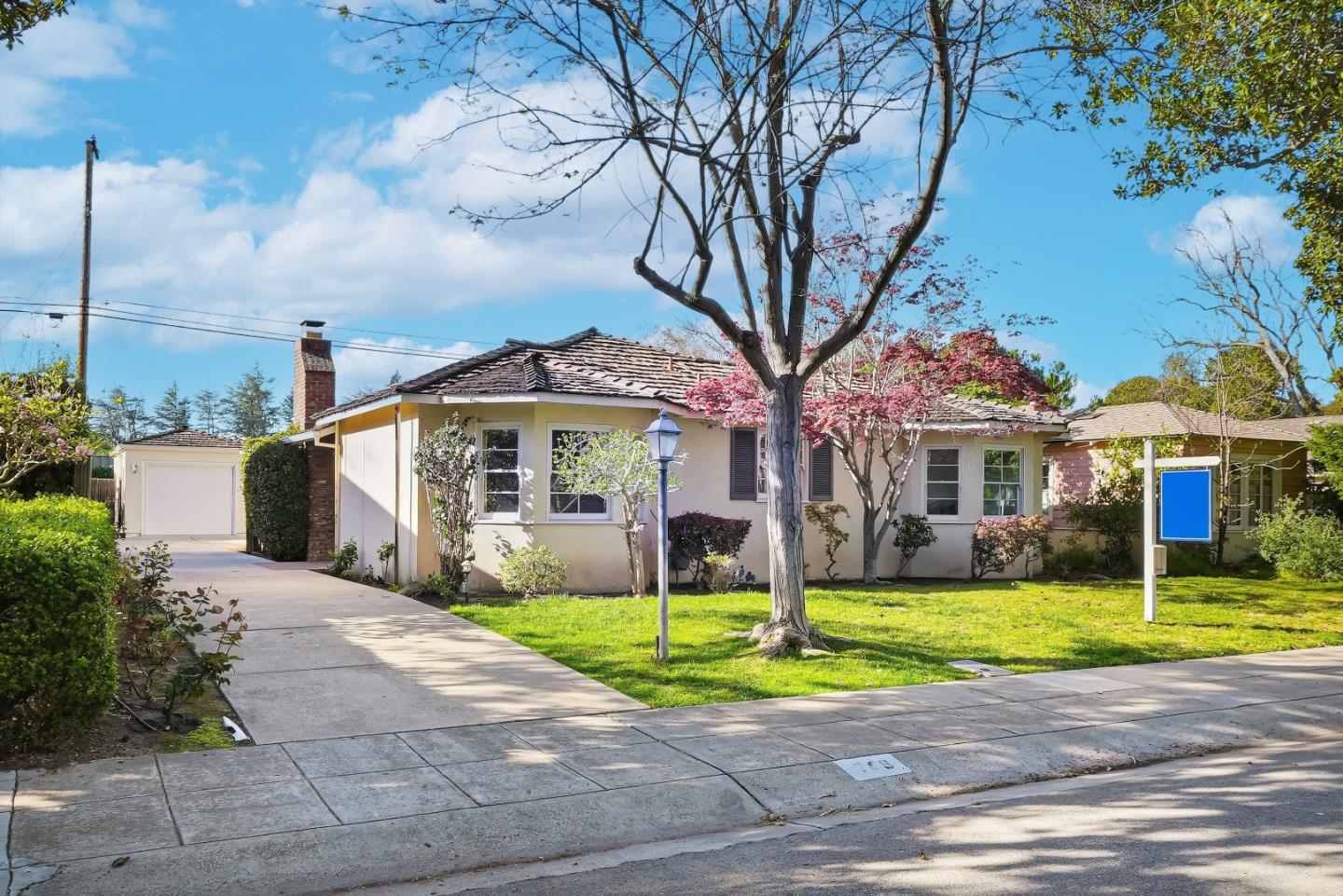 779 Garland Dr PALO ALTO, CA 94303