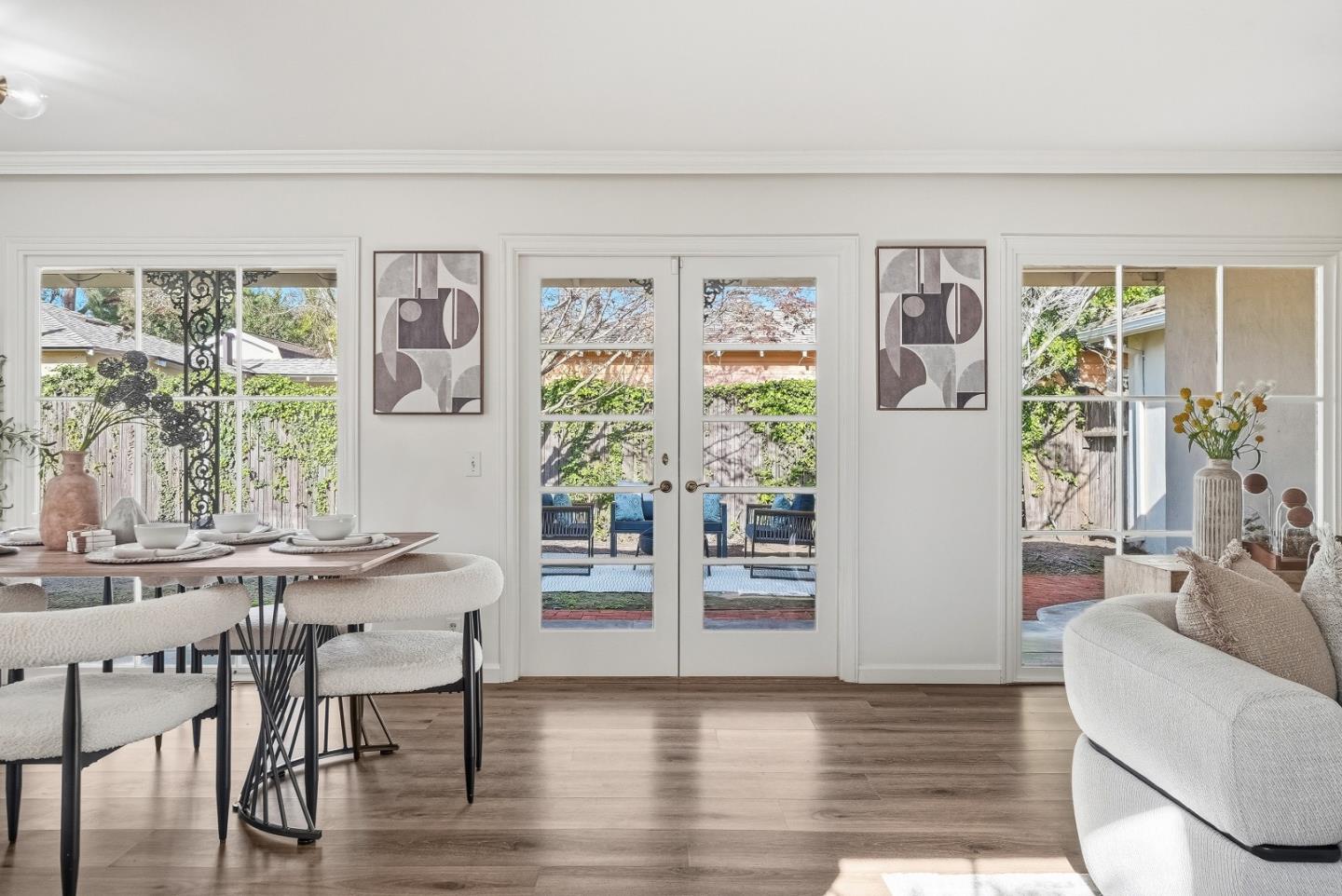 779 Garland Dr PALO ALTO, CA 94303