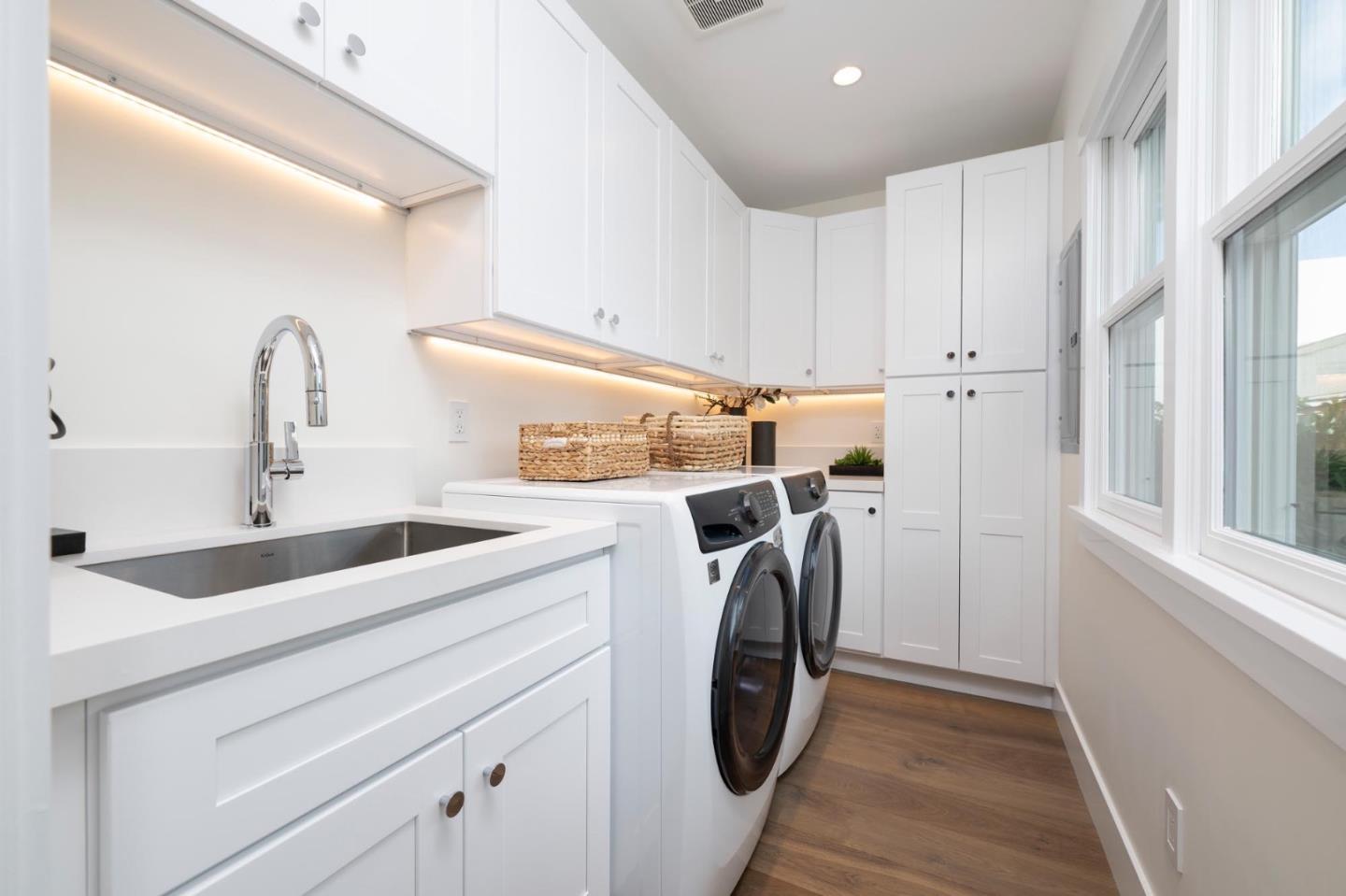 235 Alma St PALO ALTO, CA 94301