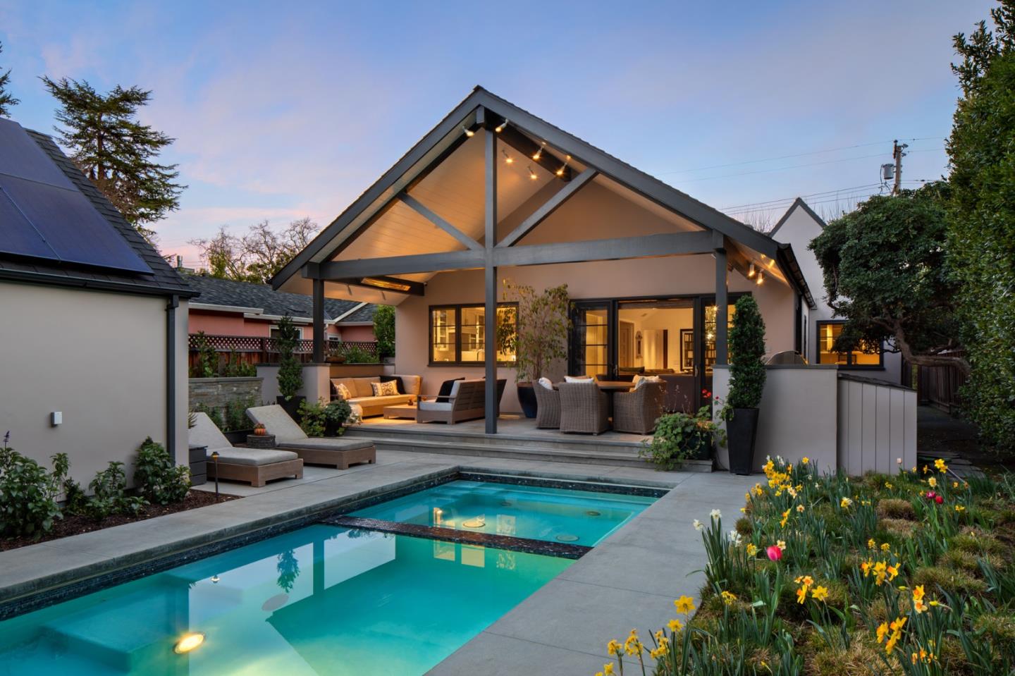 1143 Greenwood Ave PALO ALTO, CA 94301