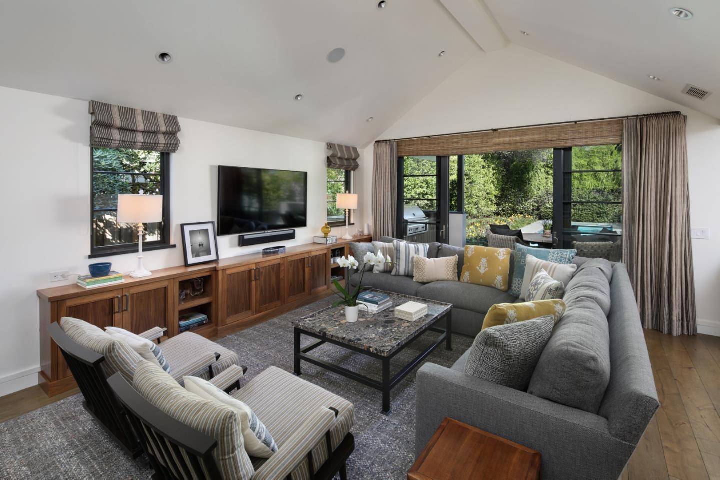 1143 Greenwood Ave PALO ALTO, CA 94301